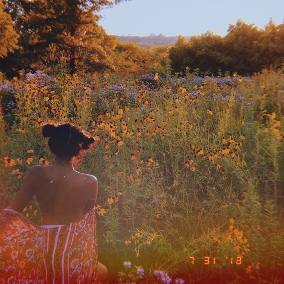 Meet your Posher, Malia - Picture 1 of 1